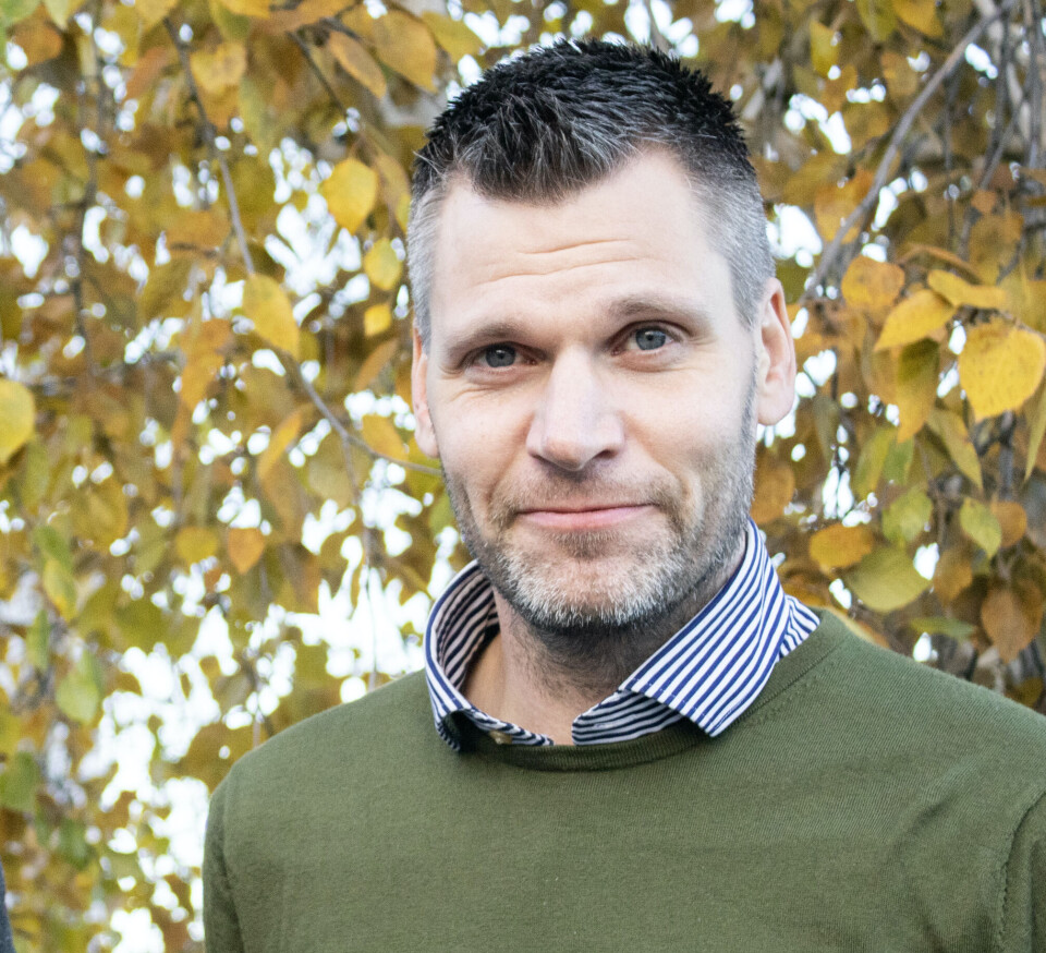 – Spillet har gått for langt. Skal dagligvarekjedene rette opp og bygge tillit hos leverandører og forbrukere, må det en mer langsiktig og solidarisk tankegang til, mener Anton Langeland, avtroppende generalsekretær i Norsk Bonde- og Småbrukarlag. Anton Langeland har sagt opp stillingen som generalsekretær i Norsk Bonde- og Småbrukarlag.