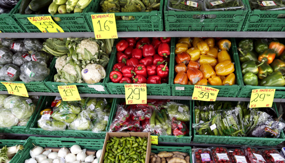 Lokale butikker rundt om i landet tilbyr frukt og grønt til omtrent halv pris når de sammenlignes med de store matvarekjedene.