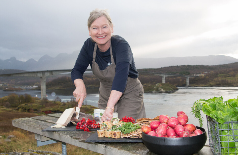 Elin Richardsen eier og leder Saltstraumen Hotel og Arctic Salt utenfor Bodø. Hun er én av fire finalister som står igjen for å knive om Ingrid Espelid Hovigs matkulturpris 2024.
