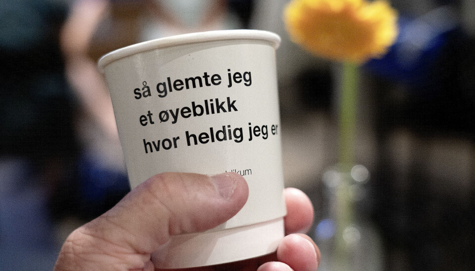 Byrådet i Oslo vil ha bort engangskaffekoppene slik at flere kan være så heldige at de slipper å se pappbegere henslengt i naturen.