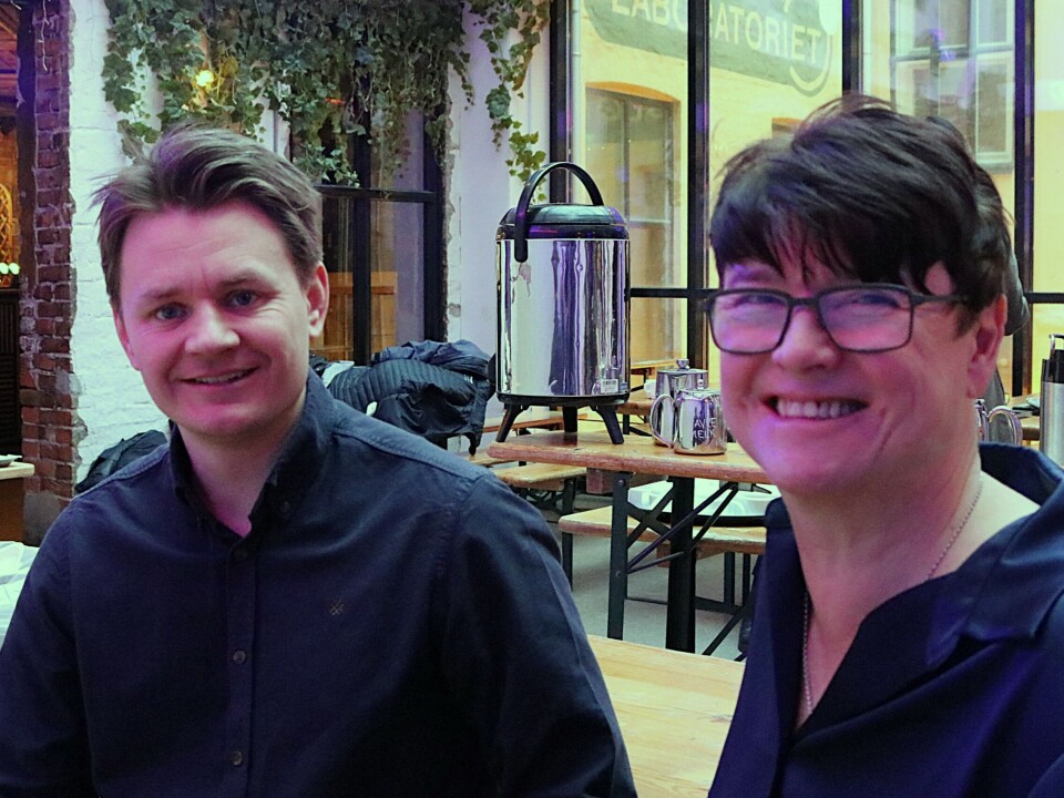 Ole Erik Trondlien Lunder og Anne Mette Johnsen i Stiftelsen Norsk Mat håper at Nyt Norge-merket kan settes på norsk sjømat i løpet av våren 2026.