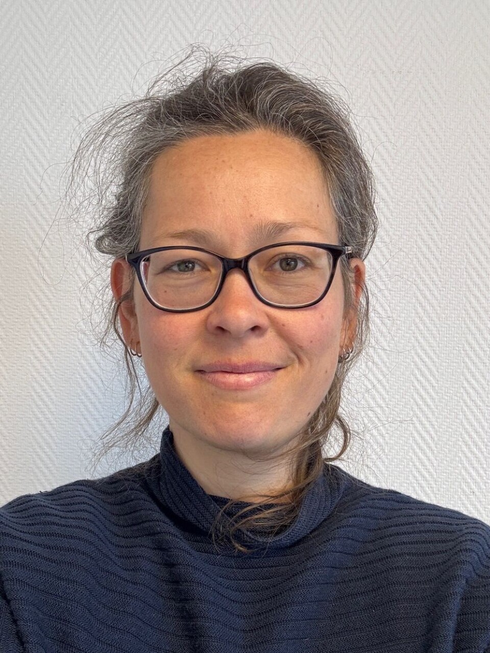 – Det nasjonale ystestudiet må sikres finansiering nasjonalt, hvert år, understreker Camilla Sæbjørnsen i Norsk Gardsost. – Vi mister fagkunnskapen som bidrar til vår mattrygghet og har derfor behov for en ystefaglig rådgiver, forklarer Camilla Sæbjørnsen i Norsk Gardsost.