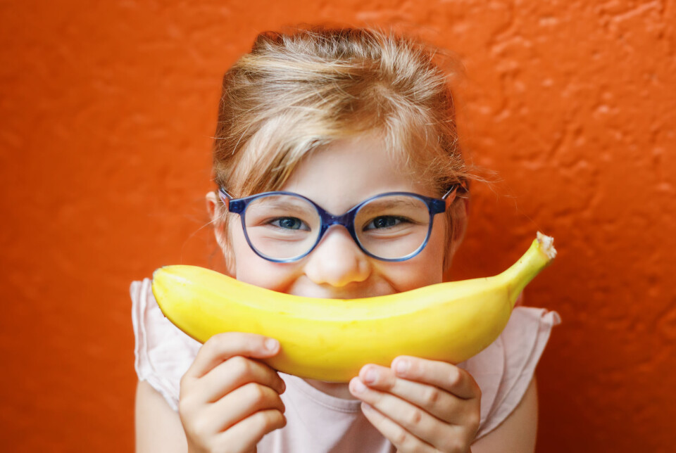 7 av 10 barnehageansatte sier at de ser klemmeposer i barnas matbokser, viser en ny undersøkelse. En banan hadde nok definitivt gjort seg bedre, mener Opplysningskontoret for frukt og grønt. 7 av 10 barnehageansatte sier at de ser klemmeposer i barnas matbokser, viser en ny undersøkelse. En banan hadde nok gjort seg bedre.